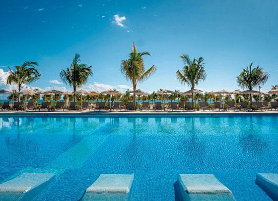 RIU Latino