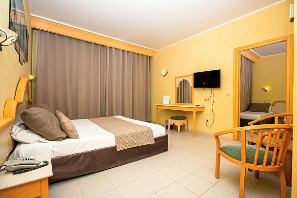Djerba Castille - Wohnbeispiel Familienzimmer (Zimmercodierung FB1)