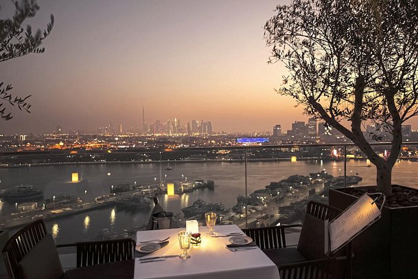 Al Bandar Rotana