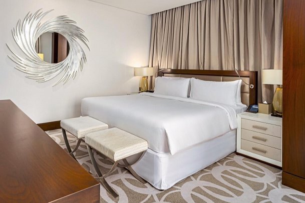 Hilton Dubai Al Habtoor City - Wohnbeispiel Junior Suite (Zimmercodierung JB1)