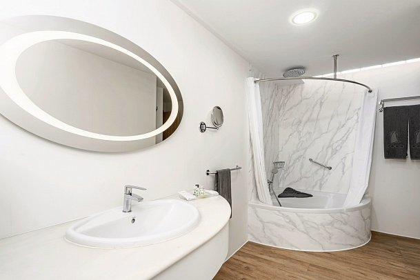 Esmeralda Maris by LIVVO - Wohnbeispiel Juniorsuite (Zimmercodierung JB1)