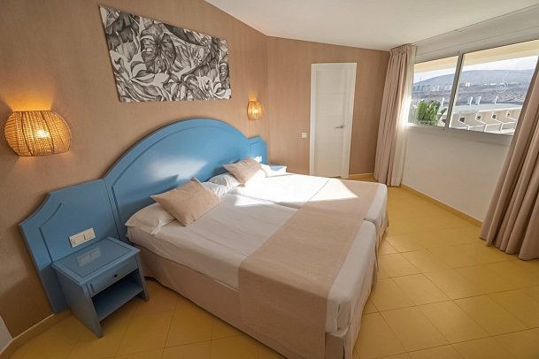 Club Hotel Drago Park - Wohnbeispiel Familienzimmer Poolblick (Zimmercodierung FBP)