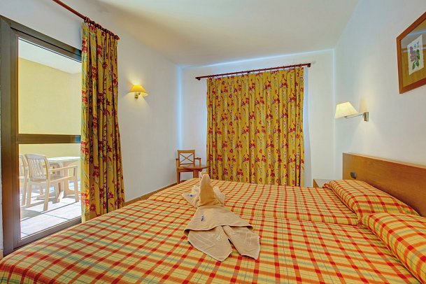 SBH Club Paraiso Playa - Wohnbeispiel Familienzimmer (Zimmercodierung FB1)