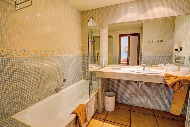 SBH Club Paraiso Playa - Zimmercodierungen FB1 & FBM