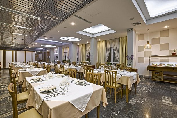 Tylissos Beach Hotel