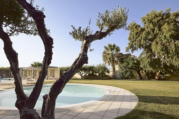 Tylissos Beach Hotel