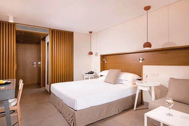 Kernos Beach - Wohnbeispiel Bungalow Superior Gartenblick (Zimmercodierung BSG)