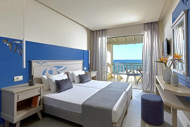 Castello Village Resort - Wohnbeispiel Doppelzimmer Meerblick (Zimmercodierung DBM)