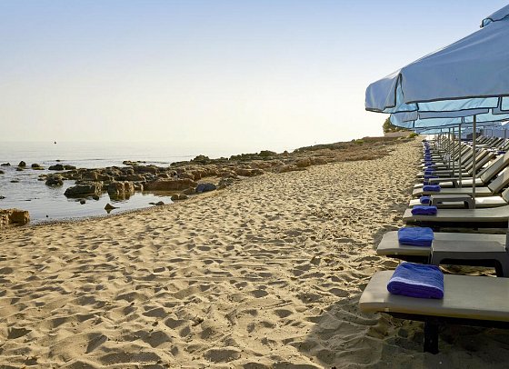 I Resort Beach Hotel & Spa