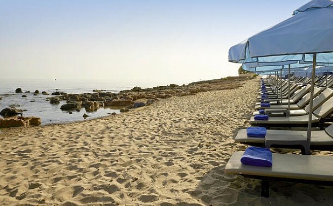 I Resort Beach Hotel & Spa