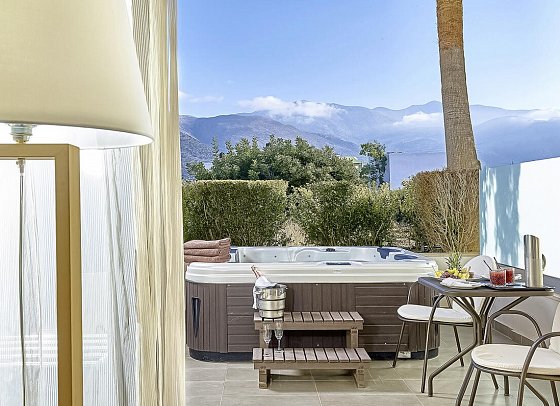 Castello Boutique Resort & Spa - Wohnbeispiel Doppelzimmer Superor Außen Jacuzzi (Zimmercodierung DS2)