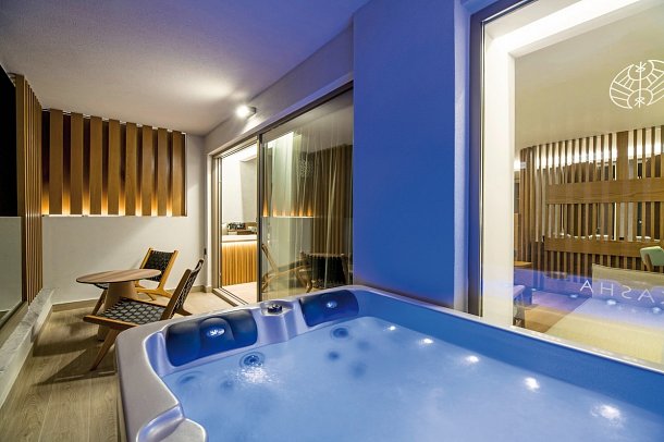 Akasha Beach Hotel & Spa