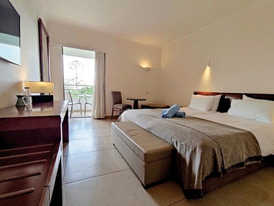 Apollonia Beach Resort & Spa - Wohnbeispiel Doppelzimmer (Zimmercodierungen DB1, DP1 & DBN)