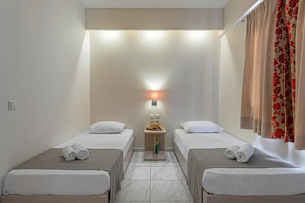 CHC Marilena Hotel - Wohnbeispiel Familienzimmer Gartenblick (Zimmercodierung FBG)