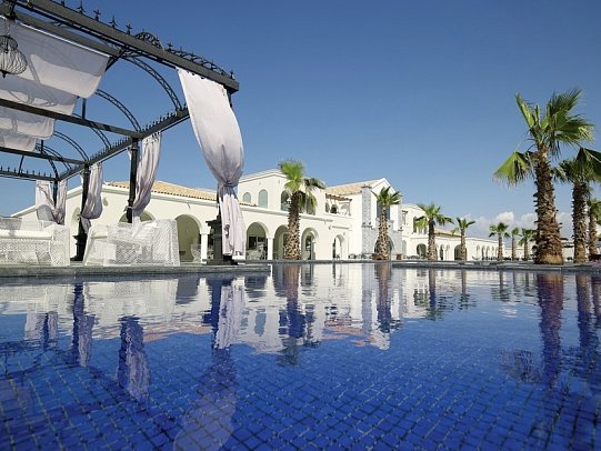 Anemos Luxury Grand Resort
