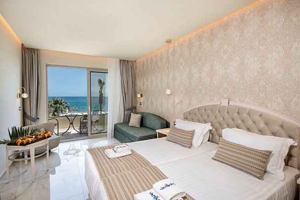 Vantaris Luxury Beach Resort - Wohnbeispiel Doppelzimmer Meeresfront (Zimmercodierung DBO)