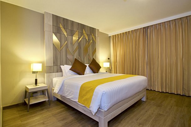 Andakira Hotel Patong - Wohnbeispiel Deluxe (Zimmercodierung DD1)