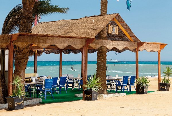 Palm Royale Resort Soma Bay