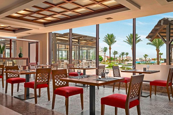 Mövenpick Waterpark Resort & Spa Soma Bay