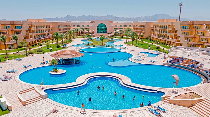 Mövenpick Waterpark Resort & Spa Soma Bay