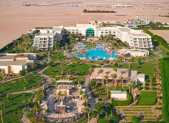 Mövenpick Waterpark Resort & Spa Soma Bay