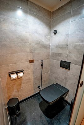 Caves Beach Resort - Beispiel Bad Doppelzimmer