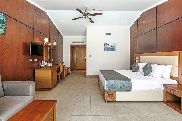 SUNRISE Alora Aqua Park Resort - Wohnbeispiel Doppelzimmer Swim Up (Zimmercodierungen DBQ & DCQ)