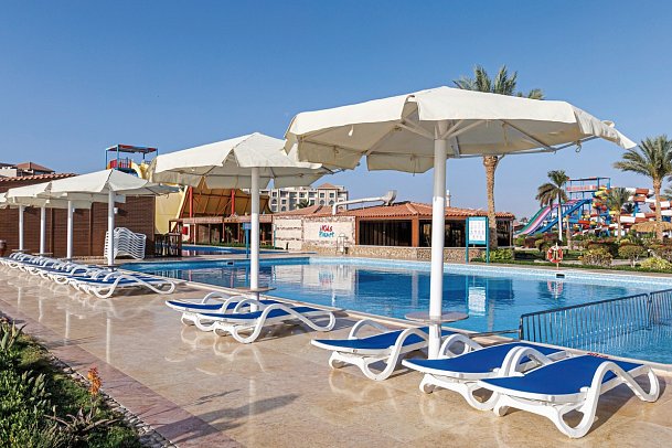 SUNRISE Alora Aqua Park Resort