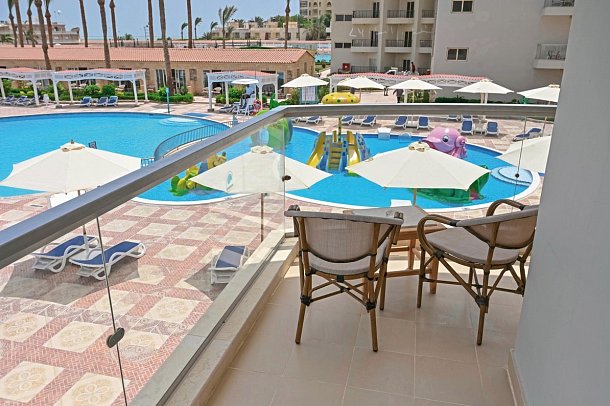 SUNRISE Serano Aqua Park Resort - Beispiel Balkon Doppelzimmer Standard (Zimmercodierungen DG1, DC1, DGG, DCG, DGN, DCN, DGM, DCM, DBO & DCO)