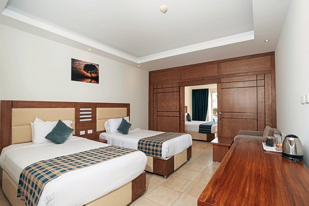 SUNRISE Aster Aqua Park Resort - Wohnbeispiel Familiensuite Swim Up (Zimmercodierung FBQ)