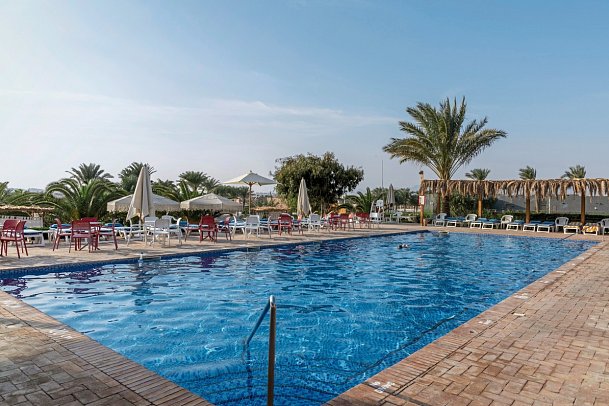 Fort Arabesque - The West Bay