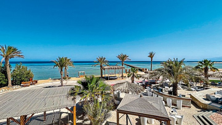 The Breakers Diving & Surfing Lodge