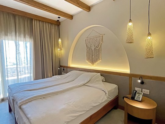 The Breakers Diving & Surfing Lodge - Wohnbeispiel Doppelzimmer (Zimmercodierungen DB1, DC1, DBM & DCM)