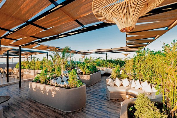 Sentido Naga Bay