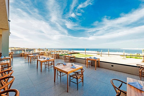 Sentido Naga Bay