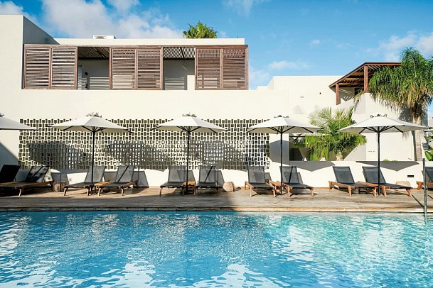 Sentido More Meni Residence & Suites