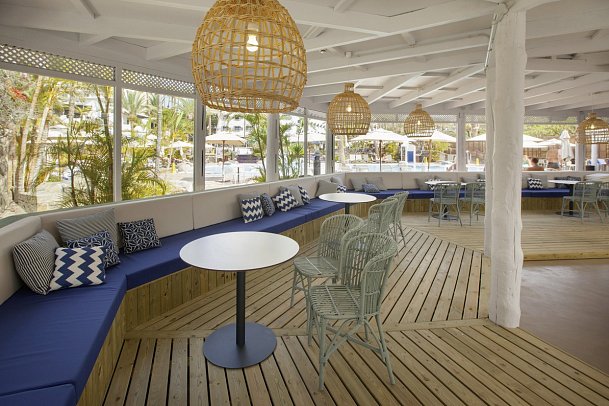 Corallium Beach by Lopesan Hotels