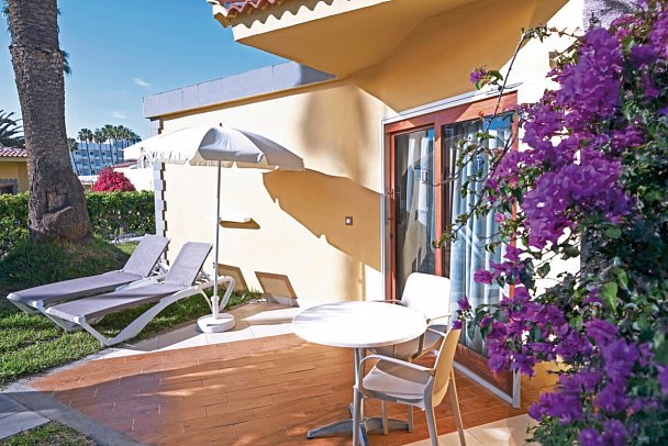 HL Miraflor Suites - Beispiel Terrasse Bungalow (Zimmercodierung BB1)