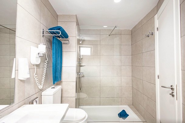 Servatur Playa Bonita - Beispiel Bad (Zimmercodierungen DB1, DB2, DBP & DSM)