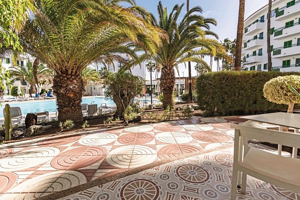 Servatur Playa Bonita - Beispiel Terrasse Doppelzimmer Classic (Zimmercodierung DB2)