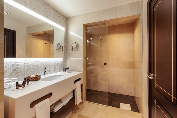 Lopesan Costa Meloneras Resort & Spa - Beispiel Bad (Zimmercodierungen DD1, DD4, DC1, DDG, DCG, DBP, DCP, DD2, DC2, DD3 & DC3)