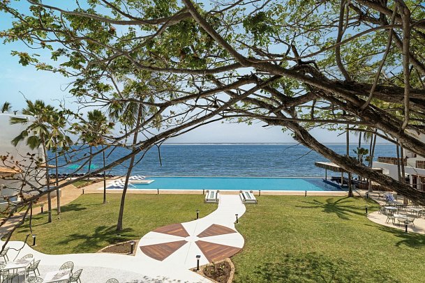 Bamburi Beach