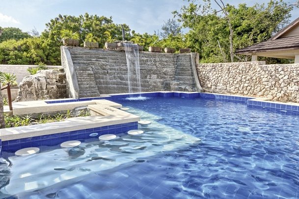 Leopard Beach Resort & Spa