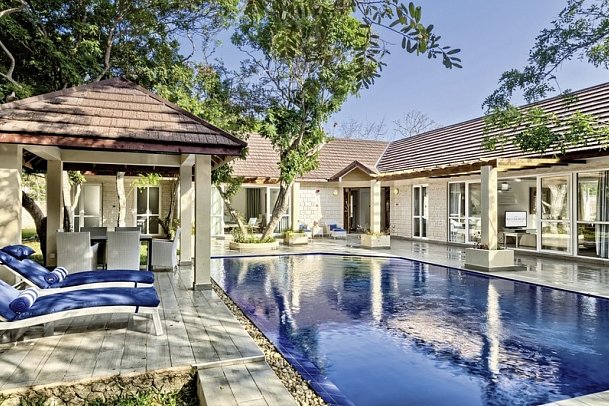 Leopard Beach Resort & Spa