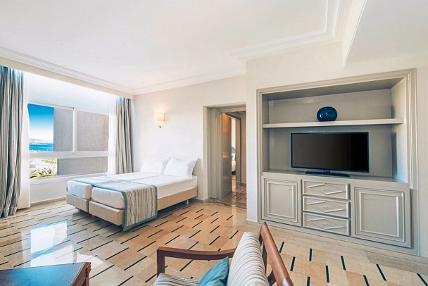 Iberostar Waves Averroes - Wohnbeispiel Familienzimmer (Zimmercodierungen FB1 & FB2)