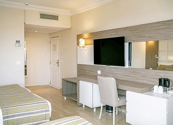 Sentido Bellevue Park - Wohnbeispiel Vierbettzimmer Meerblick (Zimmercodierung RBM)