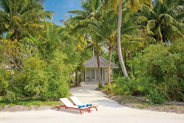 Kandima Maldives - Wohnbeispiel Beach Villa with Swirlpool (Zimmercodierungen VB1 & VB7)