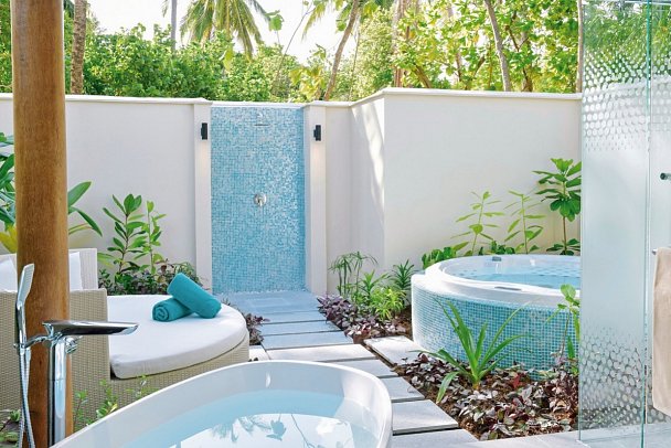 Kandima Maldives - Wohnbeispiel Beach Villa with Swirlpool (Zimmercodierungen VB1 & VB7)
