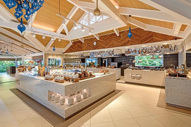 Sheraton Maldives Full Moon Resort & Spa