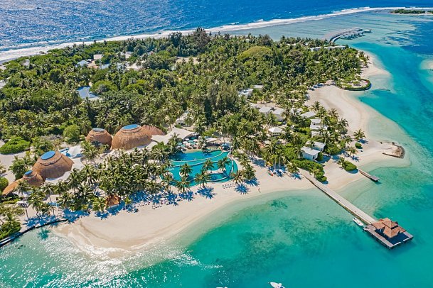 Holiday Inn Resort Kandooma Maldives